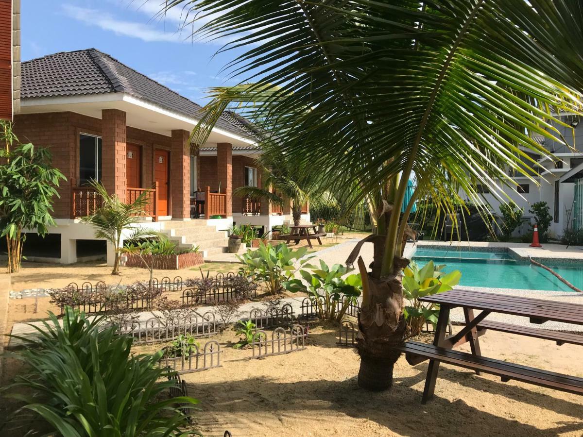 Casa Tanjung Jara Hotel Dungun Exterior photo